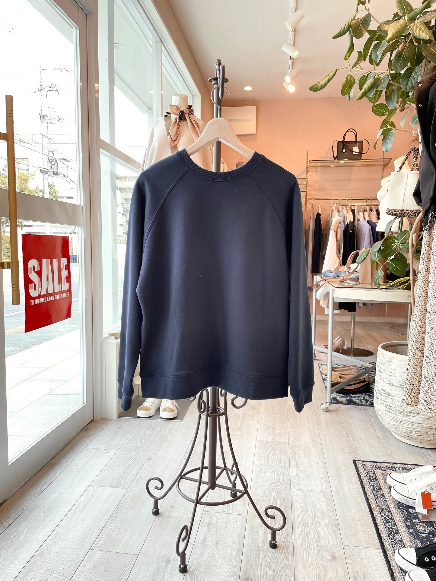 【再再入荷からの残りわずか！】大人質感　前後2WAYラグランロゴスウェット